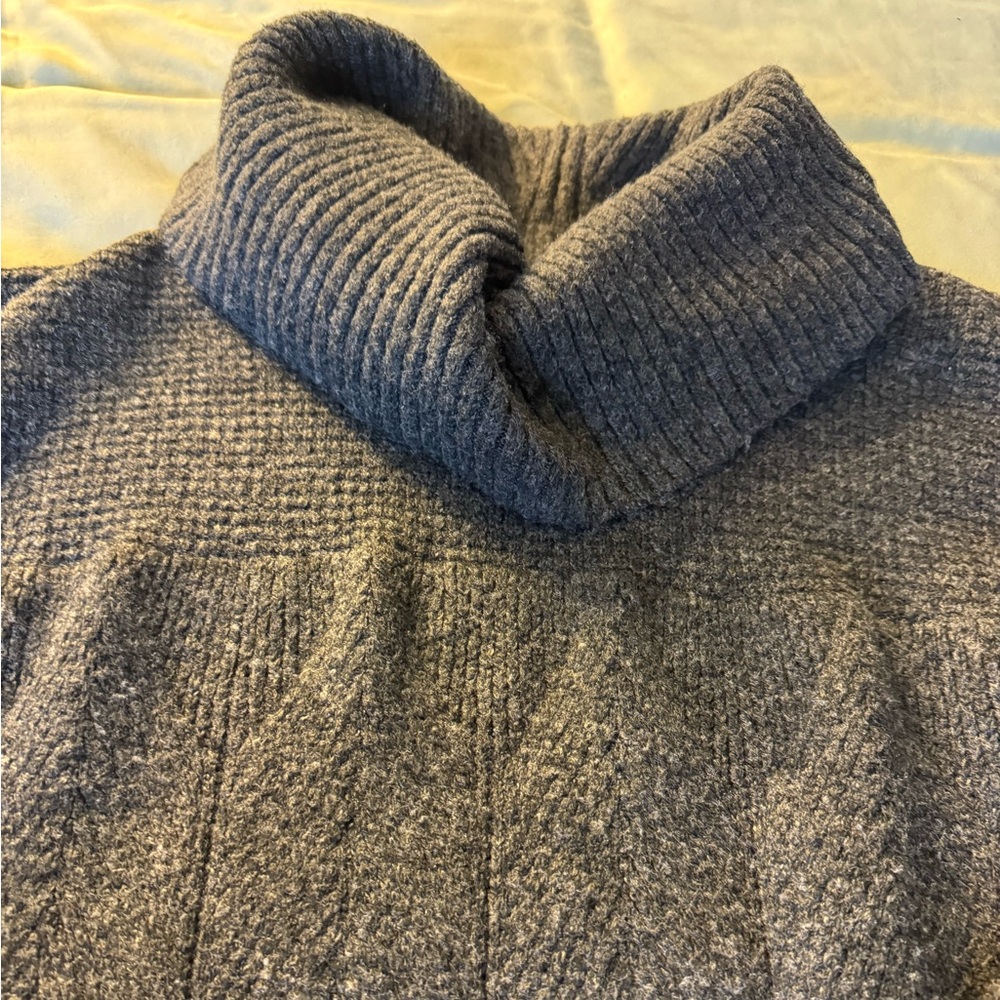 Cabi Campfire Pullover. Charcoal gray. Size Large. - Picture 9 of 12